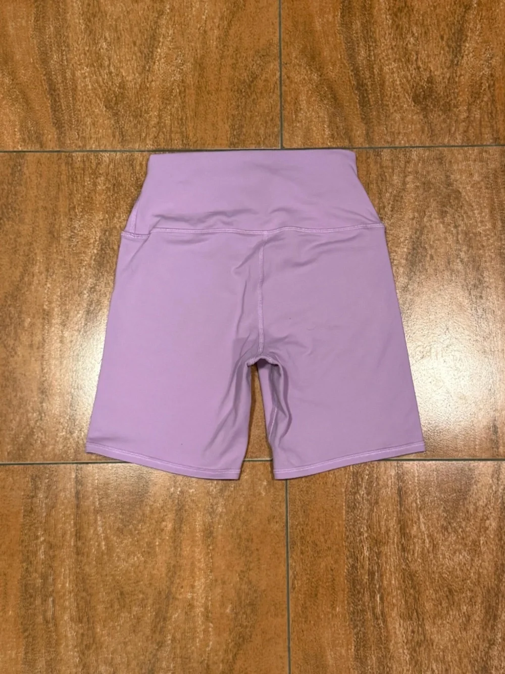 Alo Yoga High Waist Purple Lavender Bike Shorts XS.